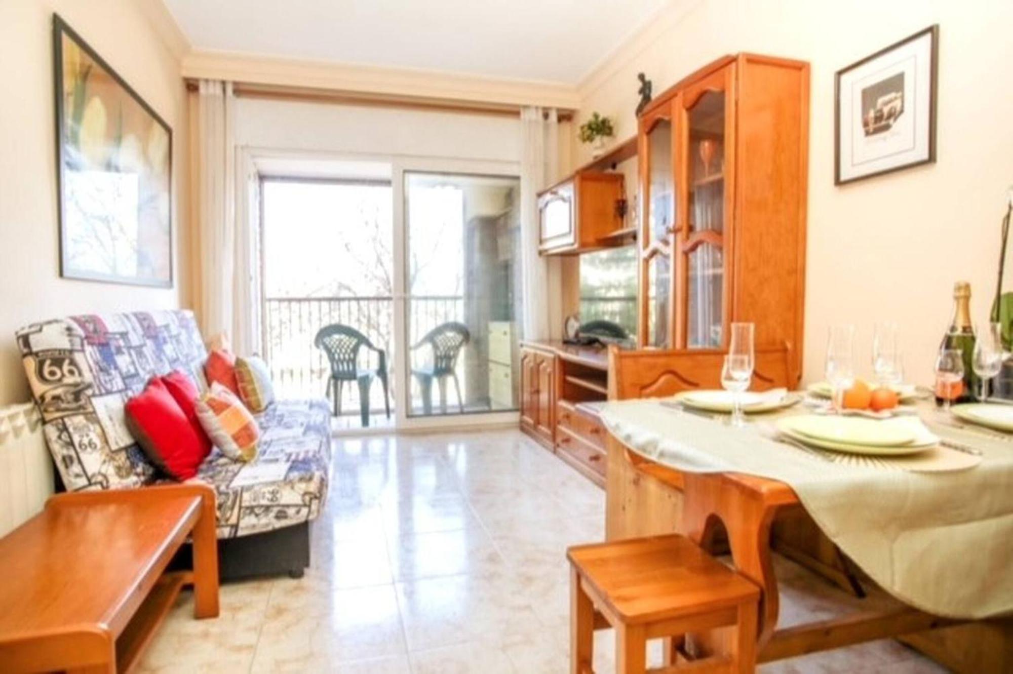 Appartement Equiped Fenals Beach