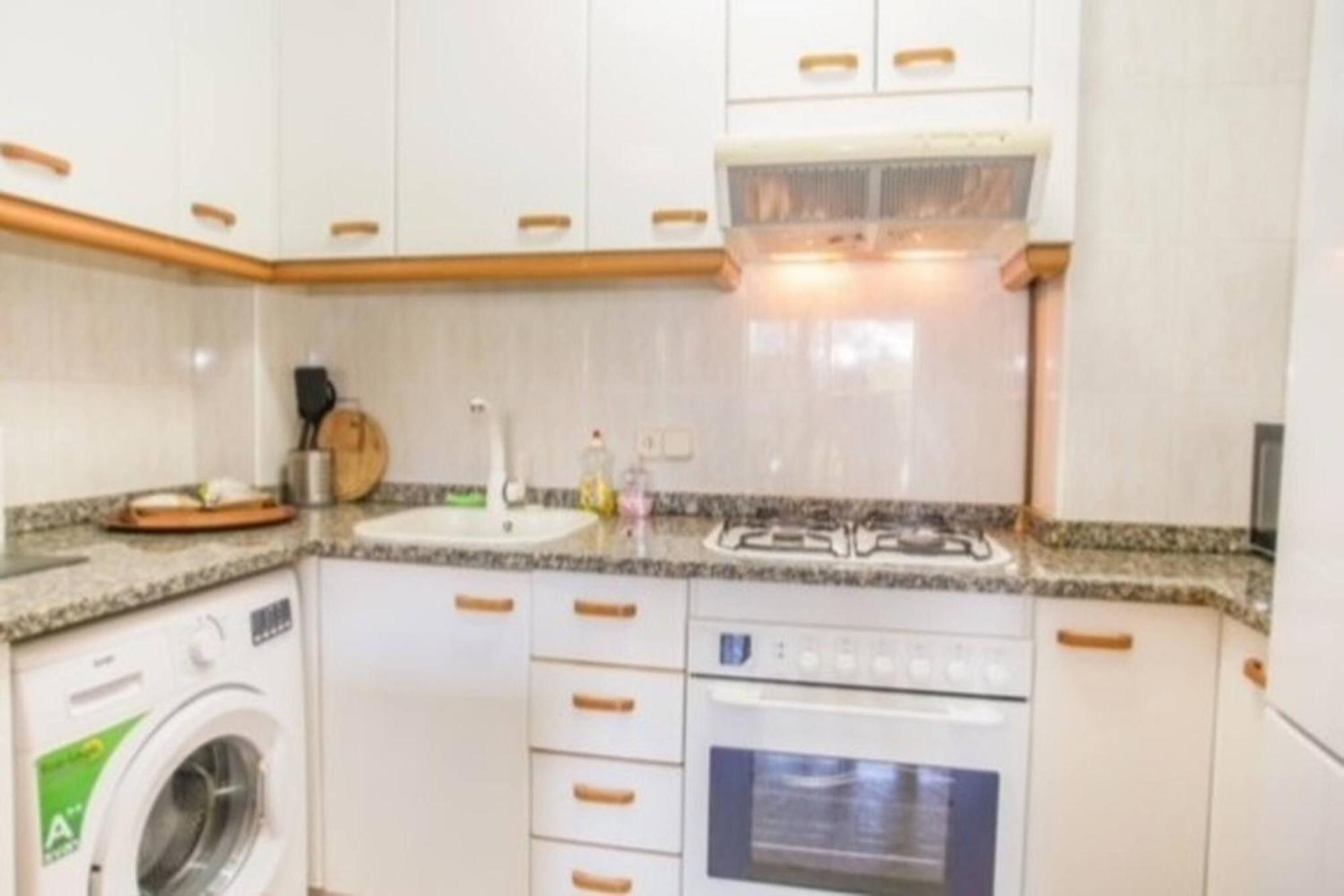 Equiped Fenals Beach Appartement *